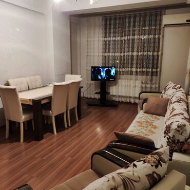 Uzunmüddətli kirayə mənzillər: Bayilda jurnalistərin binasinda 16 mertebeli binanın 9-u mərtəbəsində — 1