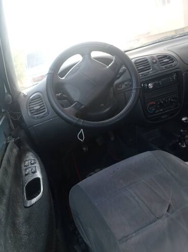 Daewoo: Daewoo Nubira: 1.6 l | 1998 il — 5