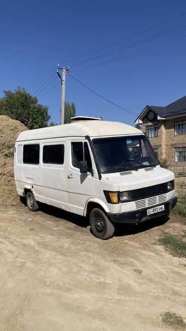 шины на мотоблок: Mercedes-Benz Спринтер: 1989 г., 2.9 л, Механика, Дизель, Бус