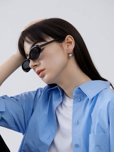 Очки: Солнцезащитные очки с чехлом и матовой платочкой для чистки
