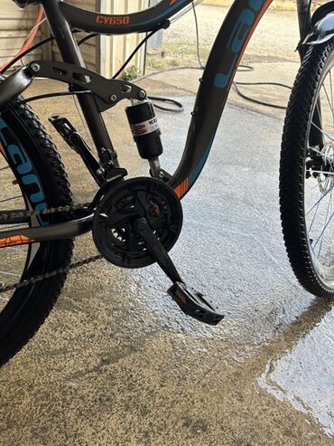 İdman velosipedləri: Ön asqılı, disk əyləcləri və möhkəm çərçivəsi olan dağ velosipedi — 11