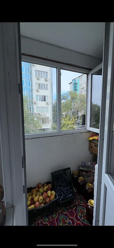 ишу комната: Срочно продаю 3 ком. кв. рай. парка Ата-Түрк 2 этаж из 4 Коммуникации — 1
