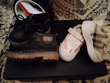 Uşaq ayaqqabıları: Çoxu tezekimidi təcil satılır köçlə bağlı ölçü 21_23_24 sapaki brend — 2