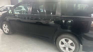 авто симулятор: Toyota Sienna: 2013 г., 3.5 л, Типтроник, Бензин, Вэн/Минивэн