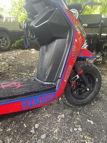 Скутеры: Скутер Yamaha (линейка Aerox/стайлинг), яркий тюнинг и туристическое — 10