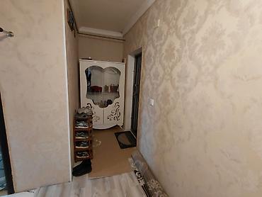 Köhnə tikili: Satış üçün 2otaqlı mənzil. Planlaşdırma: - Geniş qonaq otağı: divar — 20