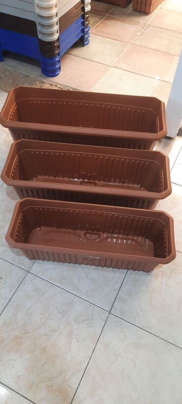 Bitkilər üçün dibçəklər: Dibcek qabi duzbucaqli kvadrat ayaqli gul qabi duzbucaqli kvadrat — 11