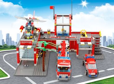 Игрушки: Lego Пожарная станция 🔥 🔸️774 деталей 🔸️Размер 38,5 × 22, 5 см Цена