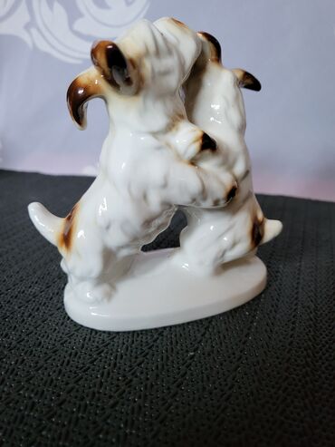 Figure: Figura, bоја - Šareno, Novo — 3