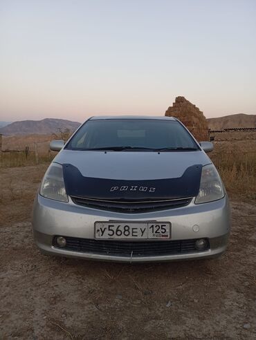 300000 авто: Toyota Prius: 2005 г., 1.5 л, Вариатор, Гибрид, Хэтчбэк