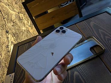 Apple iPhone: IPhone 11 Pro, Б/у, 64 ГБ, Белый, Чехол, 65 % — 7