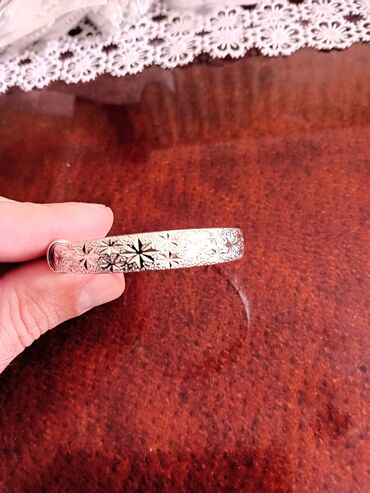 ženska narukvica: Bangle, Material: Silver