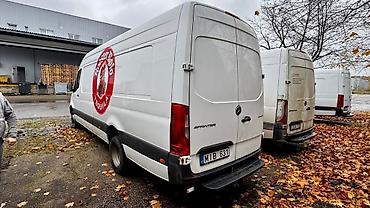 искутер: Mercedes-Benz Sprinter грузовой фургон, длинная база и высокий крыша — 3