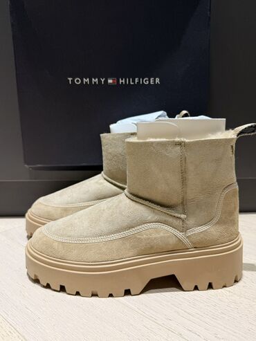 Uqqilər: Совершенно новые угги от tommy hilfiger Куплены с американского — 5