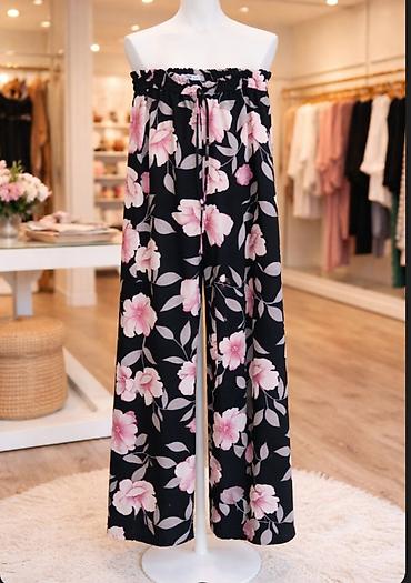 baletanke opposite: Ženske letnje pantalone sa širokim nogavicama i cvetnim printom. - — 1