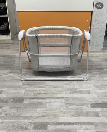 Манежи-кровати: Я брала 14000 сом в магазине Yo-yo Прошу 8000 Почти новый .Только 2 — 13