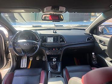 Hyundai: Hyundai Avante: 2017 г., 1.6 л, Механика, Бензин, Седан — 9