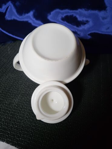 Čajnici: Bokalcic nov porcelanski. Bokal,sve na njemu odsjaj od svetla na lalafo.rs — 8 Čajnici: Bokalcic nov porcelanski. Bokal,sve na njemu odsjaj od svetla — 8