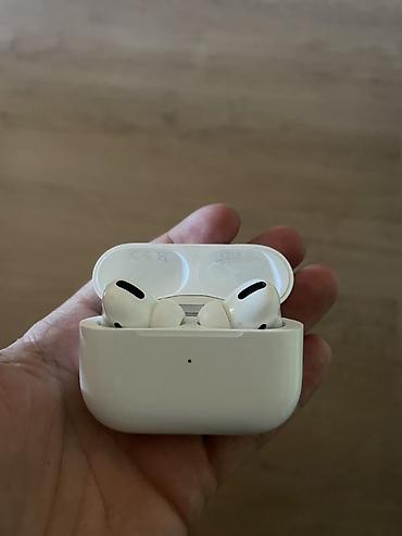 islenmis iphone 11 pro: Apple AirPods pro ( sağ qulaq və qutusu) Ümumilikdə batareyka — 5
