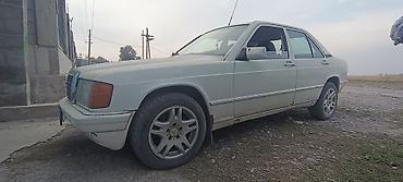 genesis 2020: Mercedes-Benz 190: 1983 г., 2 л, Механика, Бензин, Седан — 1