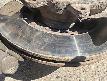 Auto delovi: Glavcina prednja leva, desna Lada 112 br.2. Odgovara i za Ladu 2108 — 8