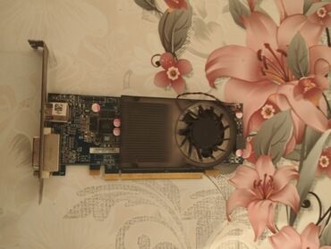 Videokartlar: Satılır: 4 işlək videokart bir yerdə Videokartlar: GeForce 9600 GTX — 13