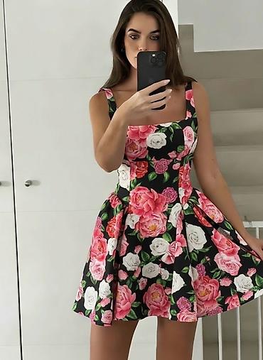 exit haljine: 🍒Mini haljine sa širokom suknjom i cvetnim/voćnim printom
✅2800 din — 2