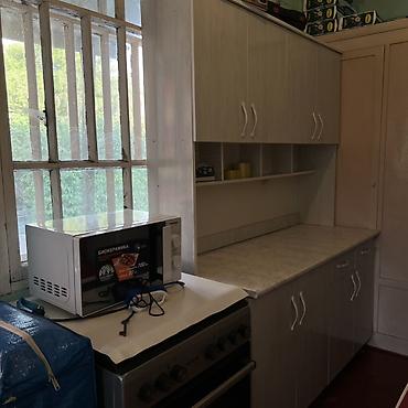 silver kitchen: Продаю б/у Кухонный навесной модуль с полками и шкафами - Материал — 5