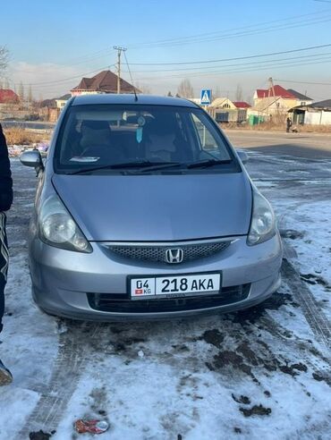 Honda: Honda Fit: 2003 г., 1.3 л, Вариатор, Бензин