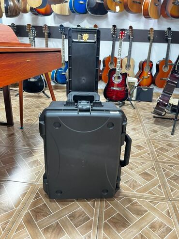 Digər auditexnika: Bu mikser səsi idarə etmək üçün ideal vasitədir. Birdən çox audio — 8