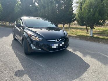 Hyundai Elantra: 1.8 l | 2015 il Sedan