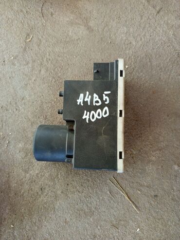 Панели, обшивки: Центральная консоль Audi Б/у, Оригинал, Германия — 19