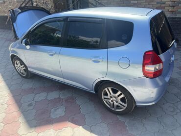 бампер фит передний: Honda Fit: 2003 г., 1.5 л, Вариатор, Бензин, Универсал