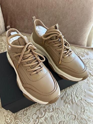 sneakers: Кроссовки, 37, Massimo Dutti, Новый, цвет - Бежевый, Бесплатная доставка — 1