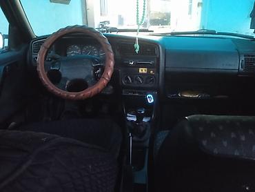 Volkswagen: Volkswagen Passat: 1994 г., 1.8 л — 2