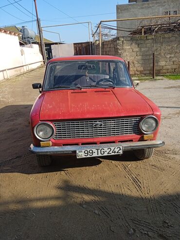 lada maşınlar: ВАЗ (ЛАДА) 2103 : 1.6 л | 1983 г. Фургон