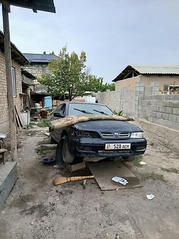 Nissan Primera: 1996 г., 2 л, Механика, Бензин, Седан