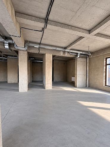 бизнес бильярд: 🏢 ПРОДАЕТСЯ ПОМЕЩЕНИЕ 129.71 м² под ПСО ( под самоотделку) 📍 — 3