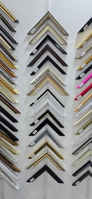 Зеркала: В наличии Белое зеркало с минималистичным дизайном, рамка ПВХ Ширина — 5