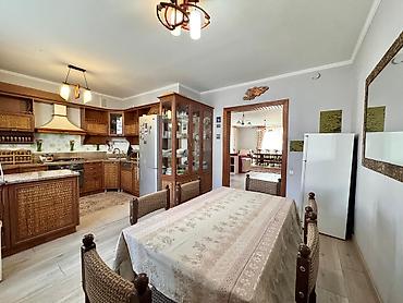 storage: 285 м², 6 комнат и более, Киргизия 1, Семейным — 10