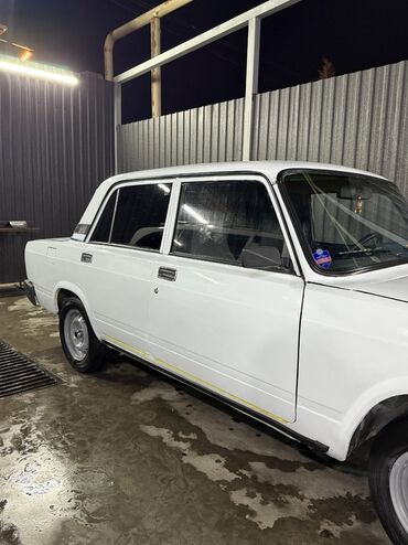 VAZ (LADA): VAZ (LADA) 2107: 1.6 l | 2006 il 223000 km Sedan — 4