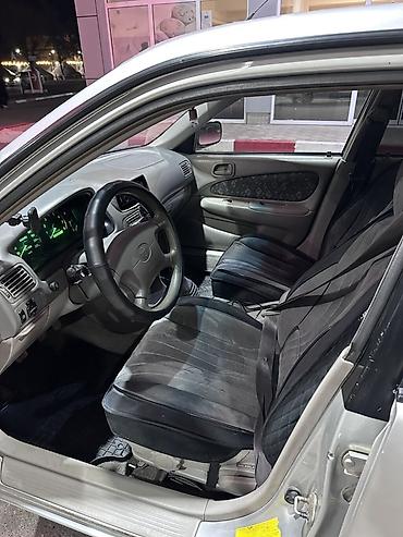 Toyota: Toyota Corolla: 1998 г., 1.3 л, Механика, Бензин, Хэтчбэк — 5