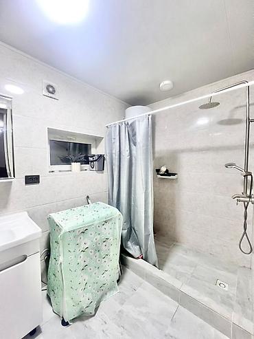 Продажа коттеджей и домов: 🏙️ Продаётся: дом, 4-ком — 120 м² 📍 Локация: с. Новопокровка участок — 18