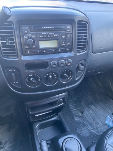 Ford: Ford Maverick: 2003 г., 3 л, Автомат, Бензин, Кроссовер — 10