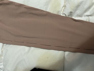 Toy paltarları: Ağ rəngli zərif gəlinlik - Model: baldırdan enən düz/yarı-fleyta — 20