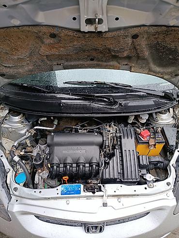 probox toyota: Honda Jazz: 2002 г., 1.4 л, Механика, Бензин, Хэтчбэк — 7