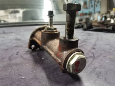 Auto delovi: Gornji cilindar kvacila Lada 7, Lada Niva br.2 Polovno, očuvano — 6