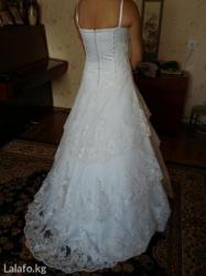 свадебные букеты ручной работы: Продаю и дам на прокат свадебное платье можно и на обмен на телефон