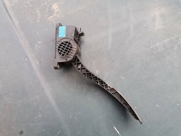 Auto delovi: Pedala gasa elektronska Lada 21214i Nivu . Polovno, ocuvano. Skinuto — 2