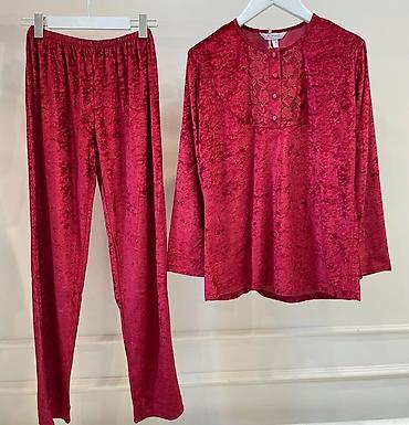 Домашние костюмы: Домашняя одежда Очень большой выбор пижам Халатов Махровые халаты — 34